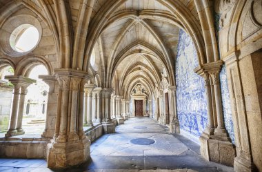 enfilade katedral cloister Se, Porto, Portekiz