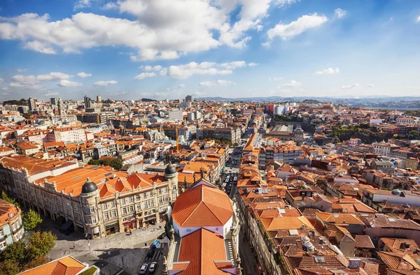 Visa av gamla historiska delen av Porto — Stockfoto