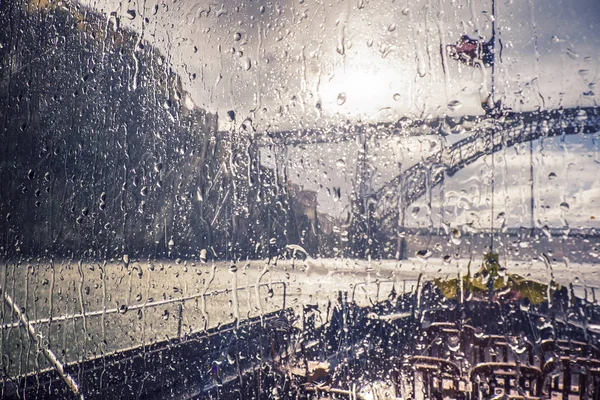 Herfst regen tijdens rivier excursie, Porto — Stockfoto