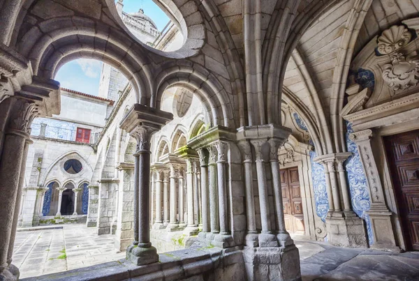 Katedral cloister Se, Porto — Stok fotoğraf