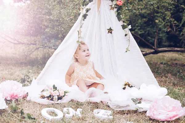 Baby Girl Celebrating Her Birthday — Stock Photo, Image