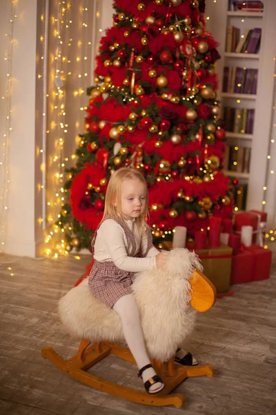 Lovely Little Girl Christmas Decorated Room — Stock Photo, Image