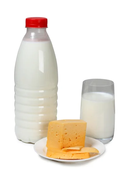 Formaggio e latte in vetro — Foto Stock