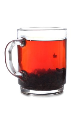 Bardak çay beyaz arka plan üzerinde