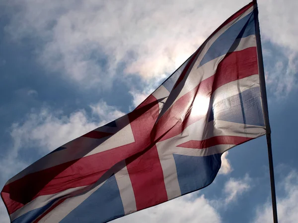 Drapeau britannique au soleil — Photo