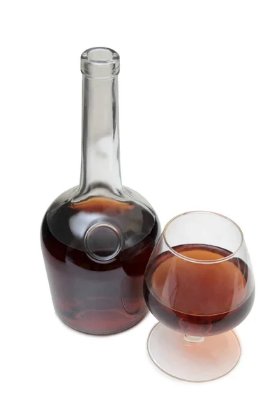 Cognacflasche auf weißem — Stockfoto