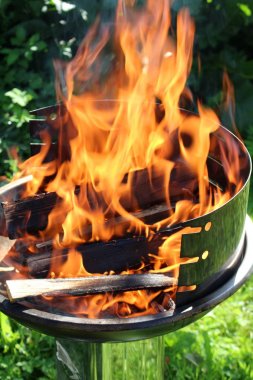 Üç yangın alevleri