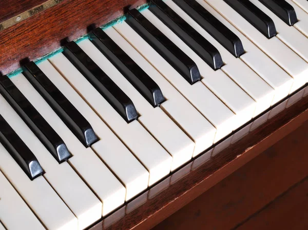 Klavír, klávesy čtyři — Stock fotografie