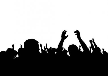 Beyaz zemin üzerinde bir konserde kalabalık