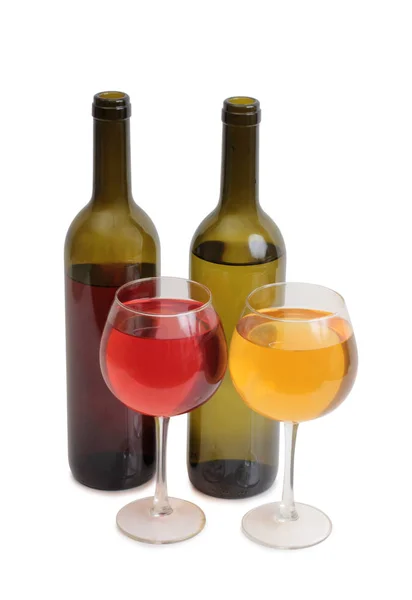 白い背景の上のガラスやボトルのワイン — ストック写真