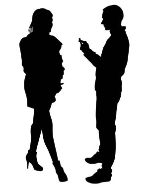 Kameralı bir adam ve beyaz arka planda bir kadın. Beyaz arka planda izole edilmiş insan siluetleri