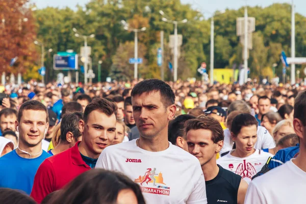 2018 szeptember 15, 2018 Minsk Belarus Half Marathon Minsk 2019 Futás a városban — Stock Fotó
