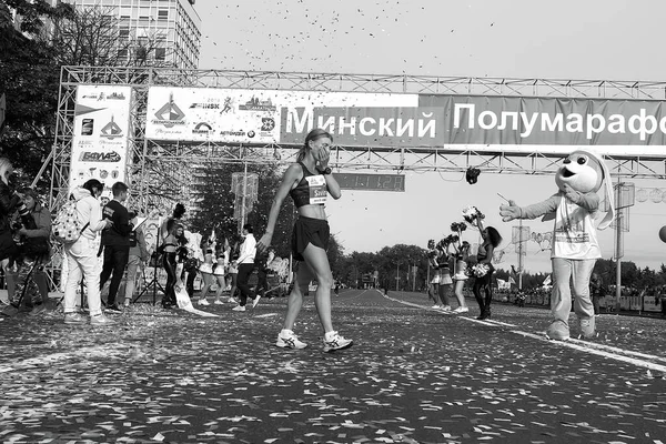 Setembro 15, 2018 Minsk Belarus Meia Maratona Minsk 2019 Correndo na cidade — Fotografia de Stock