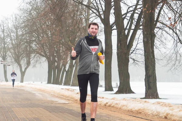 Febrero 9, 2019 Minsk Bielorrusia Run dedicada al 14 de febrero Para el Qahanna — Foto de Stock