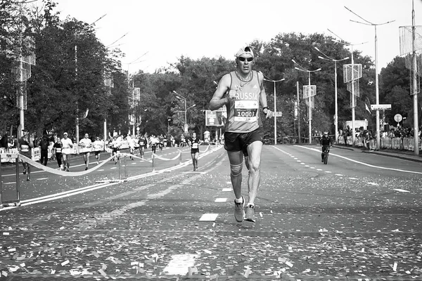 Setembro 15, 2018 Minsk Belarus Meia Maratona Minsk 2019 Correndo na cidade — Fotografia de Stock