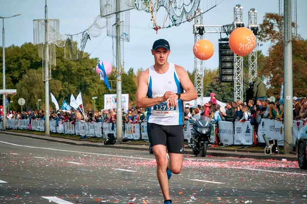 Setembro 15, 2018 Minsk Belarus Meia Maratona Minsk 2019 Correndo na cidade — Fotografia de Stock