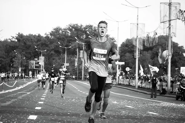 Septiembre 15, 2018 Minsk Bielorrusia Media Maratón Minsk 2019 Correr en la ciudad — Foto de Stock