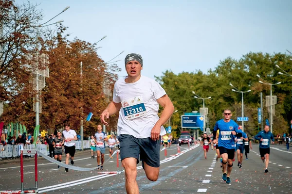 Septiembre 15, 2018 Minsk Bielorrusia Media Maratón Minsk 2019 Correr en la ciudad — Foto de Stock