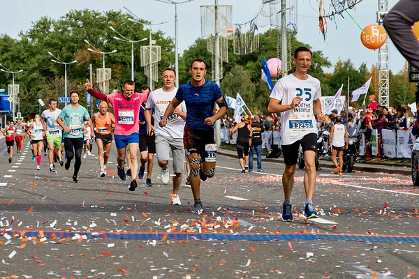 Setembro 15, 2018 Minsk Belarus Meia Maratona Minsk 2019 Correndo na cidade — Fotografia de Stock