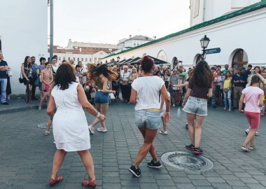 4 Ağustos 2018 Minsk Belarus Caddesi Şenlikleri
