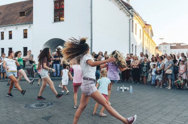 4 Ağustos 2018 Minsk Belarus Caddesi Şenlikleri