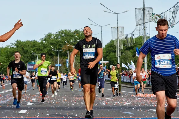 2018 년 9 월 15 일에 확인 함 . Minsk Belarus Half Marathon Minsk 2019 Running in the city — 스톡 사진