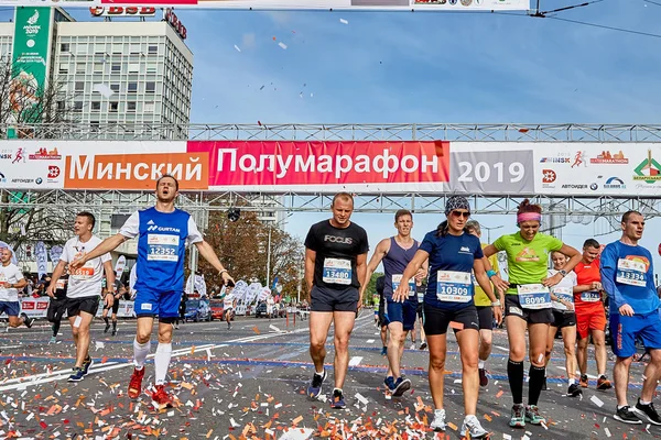 Septiembre 15, 2019 Minsk Bielorrusia Media Maratón Minsk 2019 Correr en la ciudad — Foto de Stock