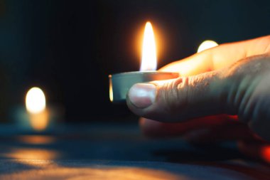 Anma Günü Uluslararası Soykırım Anma Günü Mumlar yanıyor