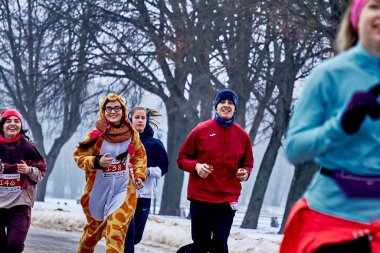 9 Şubat 2019 Minsk Belarus Koşusu 14 Şubat 'ta Qahanna' ya adanmıştır.