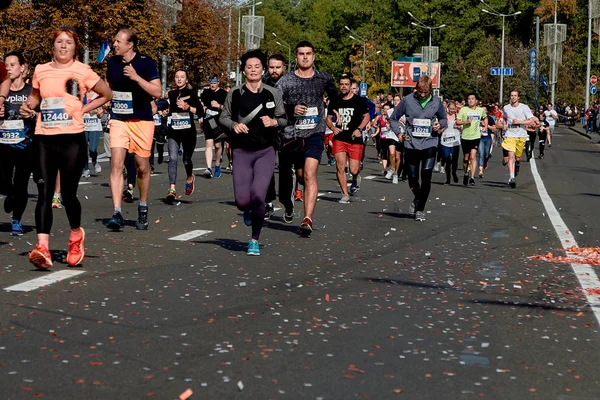 Setembro 15, 2019 Minsk Belarus Meia Maratona Minsk 2019 Correndo na cidade — Fotografia de Stock