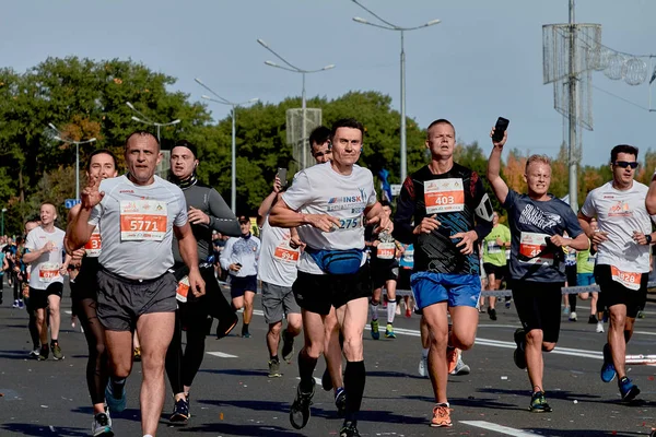 Septiembre 15, 2019 Minsk Bielorrusia Media Maratón Minsk 2019 Correr en la ciudad — Foto de Stock