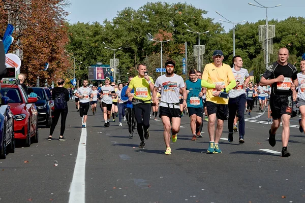 Septiembre 15, 2019 Minsk Bielorrusia Media Maratón Minsk 2019 Correr en la ciudad —  Fotos de Stock