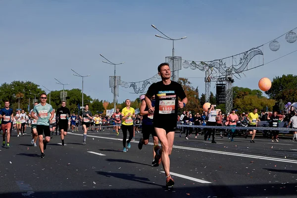 Setembro 15, 2018 Minsk Belarus Meia Maratona Minsk 2019 Correndo na cidade — Fotografia de Stock