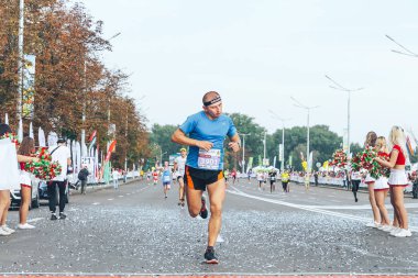 Yarı Maraton Minsk 2018 Şehirde Koşu
