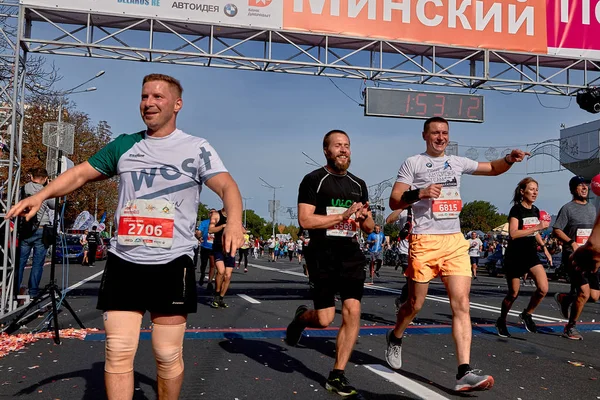 Septiembre 15, 2019 Minsk Bielorrusia Media Maratón Minsk 2019 Correr en la ciudad — Foto de Stock