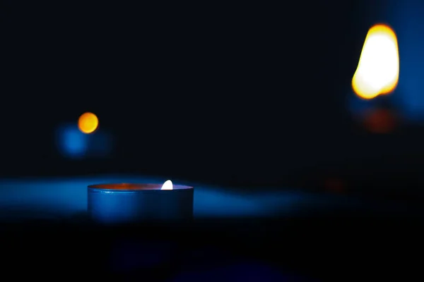 Anma Günü Uluslararası Soykırım Anma Günü Mumlar yanıyor — Stok fotoğraf