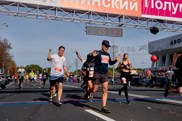 Half Marathon Minsk 2019 Running in the city — стокове фото