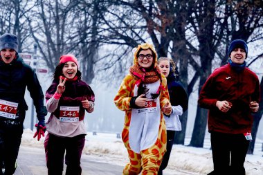 9 Şubat 2019 Minsk Belarus Koşusu 14 Şubat 'ta Qahanna' ya adanmıştır.