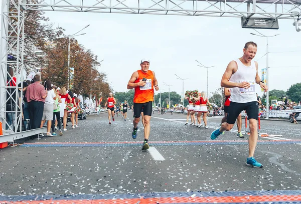 Media Maratón Minsk 2018 Correr en la ciudad — Foto de Stock