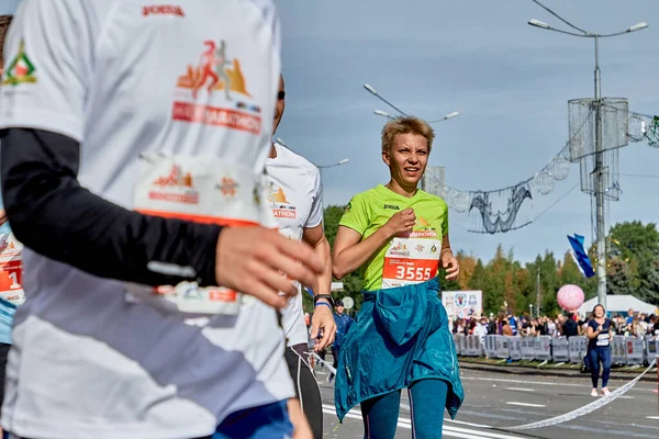 Media Maratón Minsk 2019 Correr en la ciudad — Foto de Stock