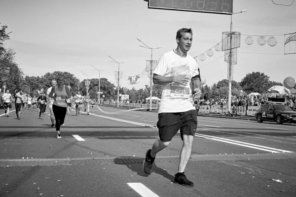 Meia Maratona Minsk 2019 Correndo na cidade — Fotografia de Stock