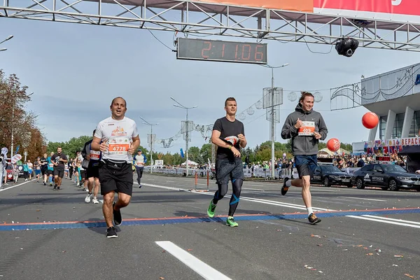 Half Marathon Minsk 2019 Running in the city — Stock Photo, Image