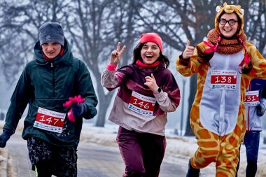 9 Şubat 2019 Minsk Belarus Koşusu 14 Şubat 'ta Qahanna' ya adanmıştır.