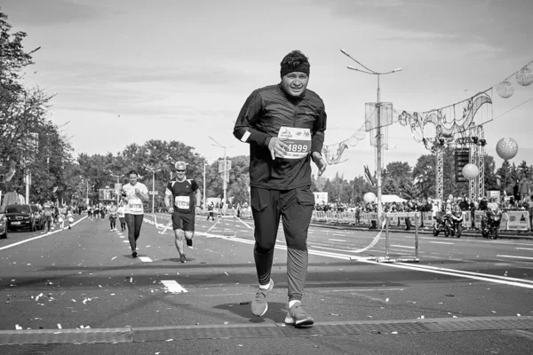 Setembro 2019 Minsk Belarus Uma Corrida Maratona Que Close Atleta — Fotografia de Stock