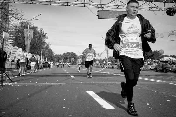 Setembro 2019 Minsk Belarus Preto Branco Uma Maratona Corrida Que — Fotografia de Stock