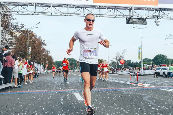 Septiembre 2018 Minsk Bielorrusia Media Maratón Minsk 2018 Emocional Corredor — Foto de Stock