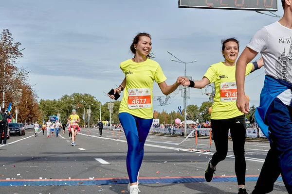 September 2019 Minsk Belarus Marathon Race Which Happy Young Women — Stock Photo, Image