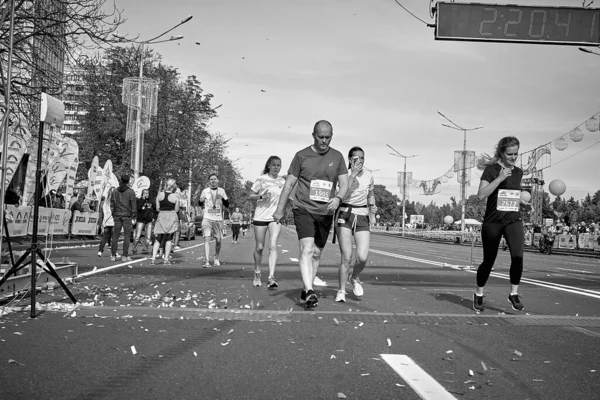 Setembro 2019 Minsk Belarus Versão Preto Branco Corrida Maratona Corredores — Fotografia de Stock