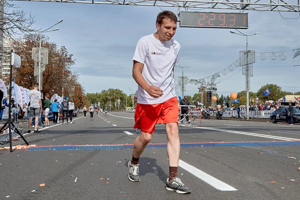 Yarı Maraton Minsk 2019 Şehirde Koşu — Stok fotoğraf