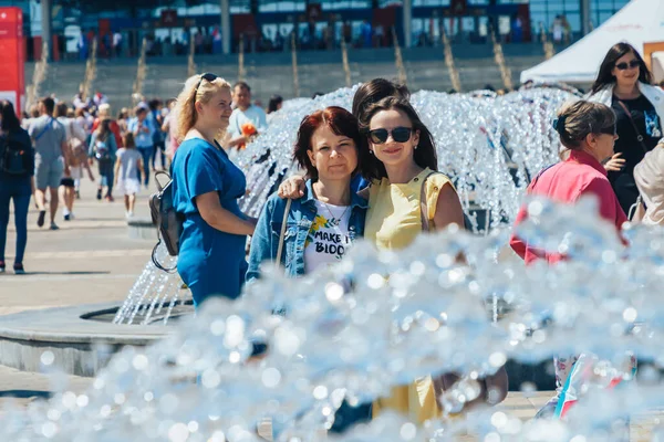 23 de junio de 2019 Minsk Bielorrusia Fiestas callejeras en honor a los II Juegos Europeos — Foto de Stock